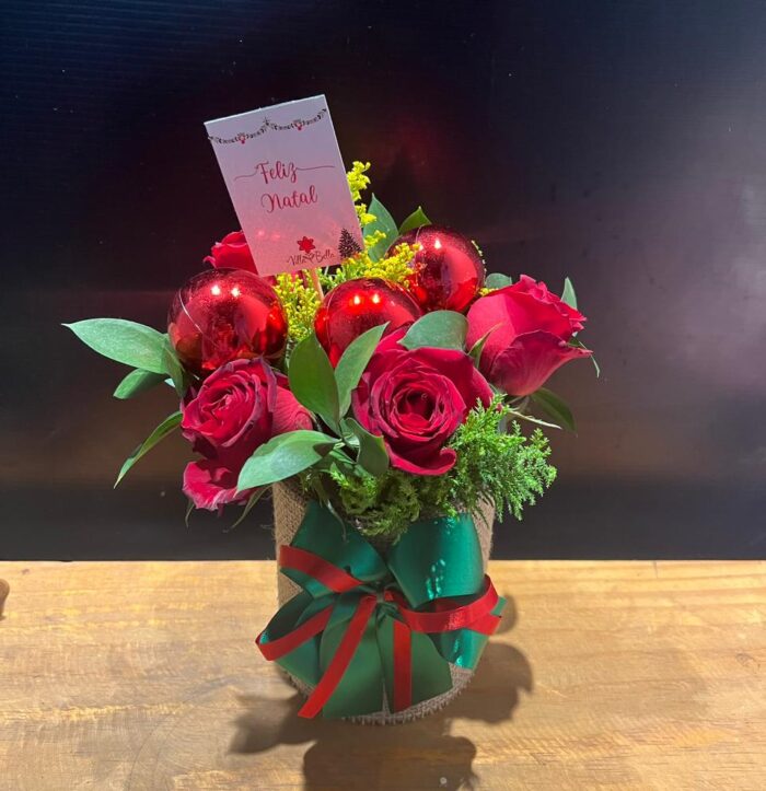 Tubolata com 6 rosas natalina.